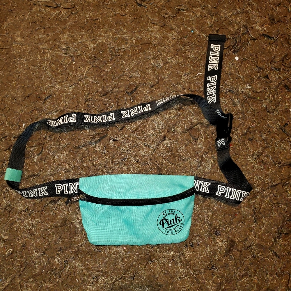 VS Pink Fannie Pack